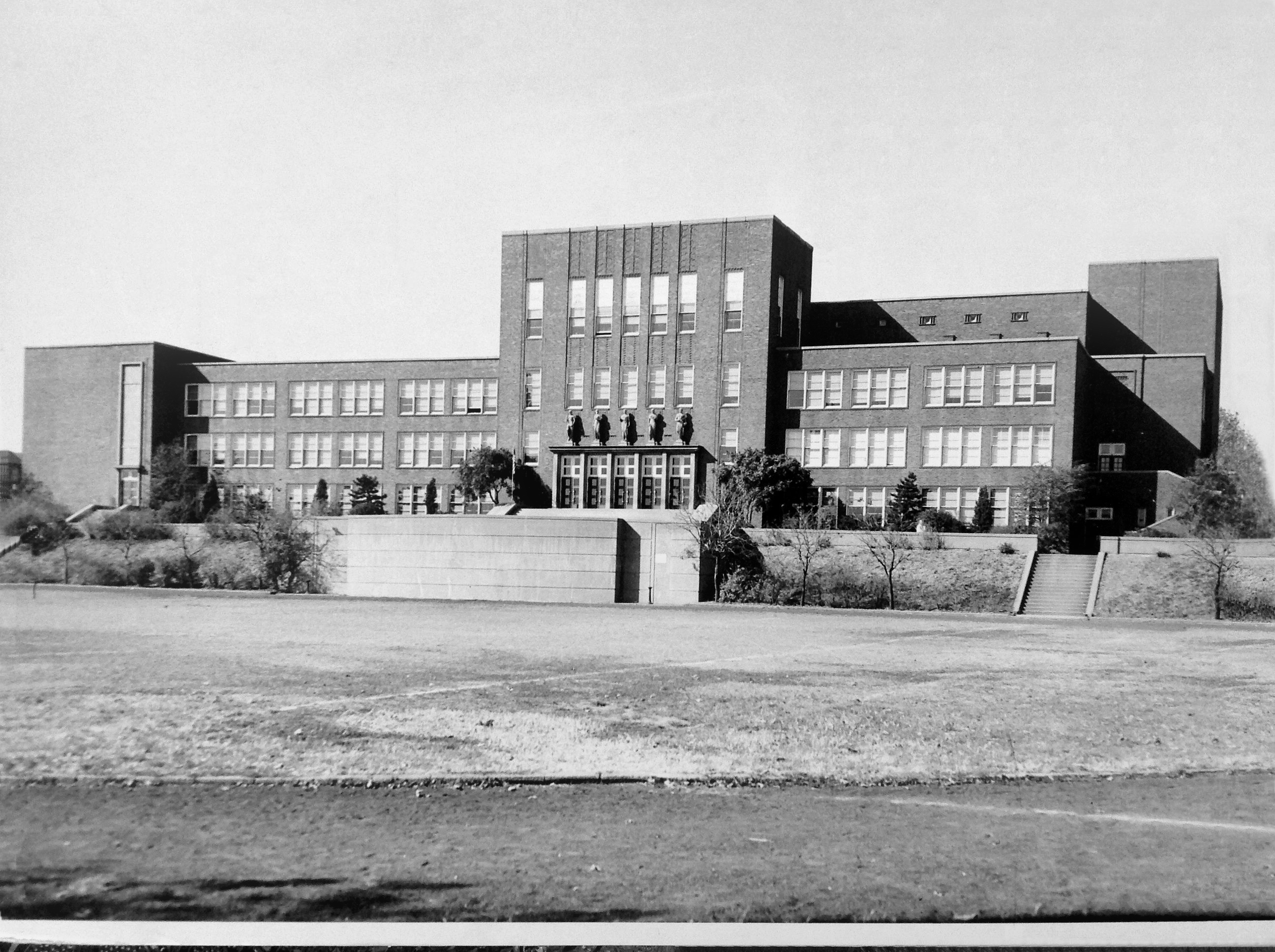 swhs1964_r50_southwesthighschool_memory_652e.jpg